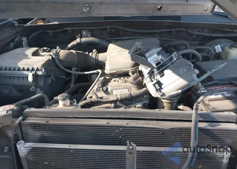 2017 Toyota Tacoma Sr из США, поврежденный, VIN 5TFAX5GN8HX095053